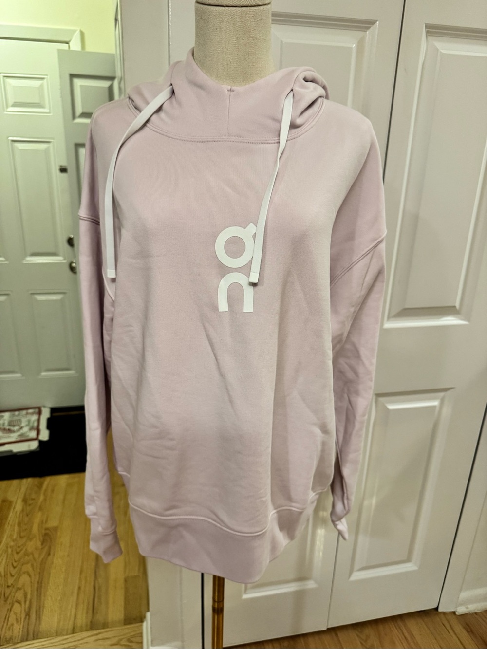 On Running Club Hoodie Orchid Dusty Pink Women’s Medium NWT